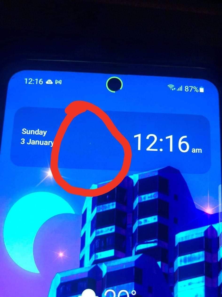 Galaxy Z flip Display Issue, Have a stuck pixel on... Samsung Members