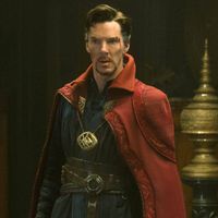 f860950330ce9c2c852139d598a0241bf2-04-doctor-strange-red-cloak.rsquare.w700_12905.jpg