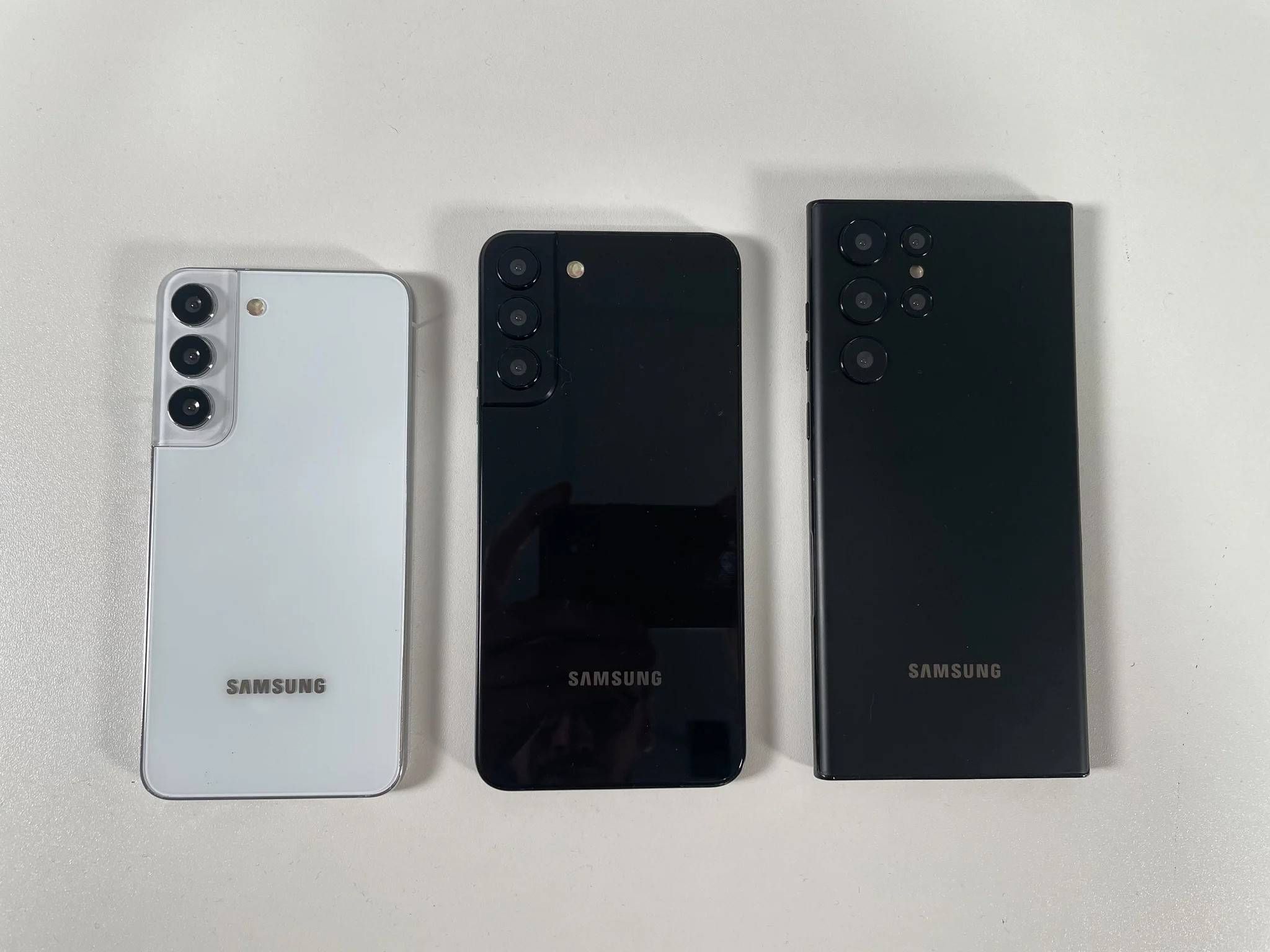 Samsung galaxy s22 и s22 сравнение. Samsung Galaxy s22. Самсунг s22 Ultra. Самсунг с 22 ультра. Samsung Galaxy s22 Ultra 5g.