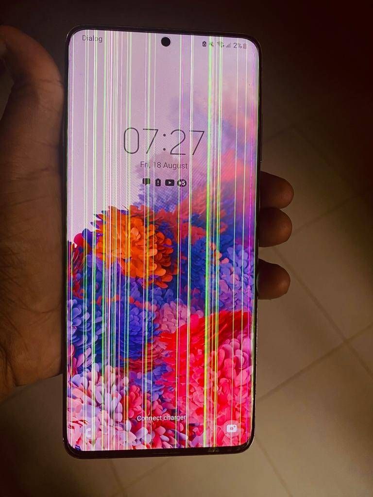 S21 and S20 displays Green and Pink lines issue Samsung Members